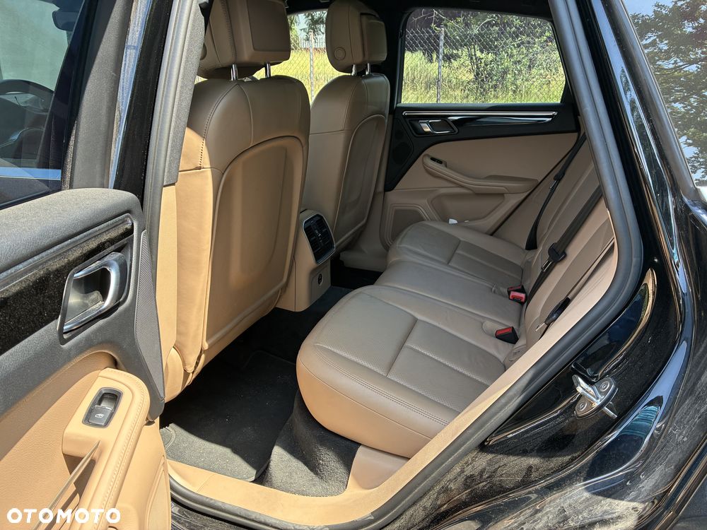 Porsche Macan S - 11