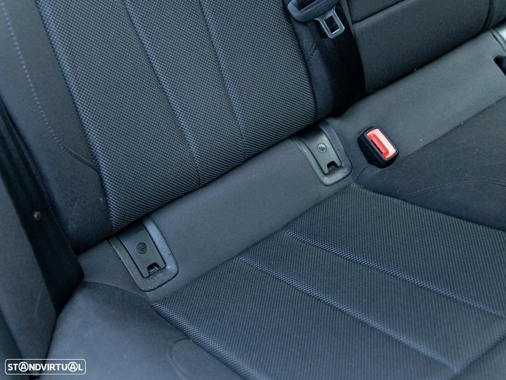 Audi A4 Avant 35 TDI S tronic - 18