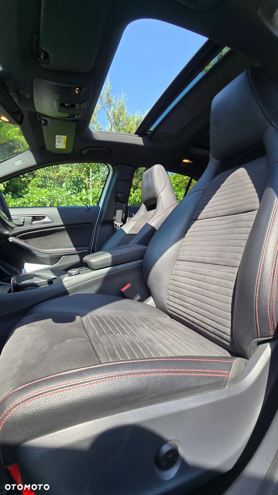 Mercedes-Benz GLA 200 7G-DCT AMG Line - 17