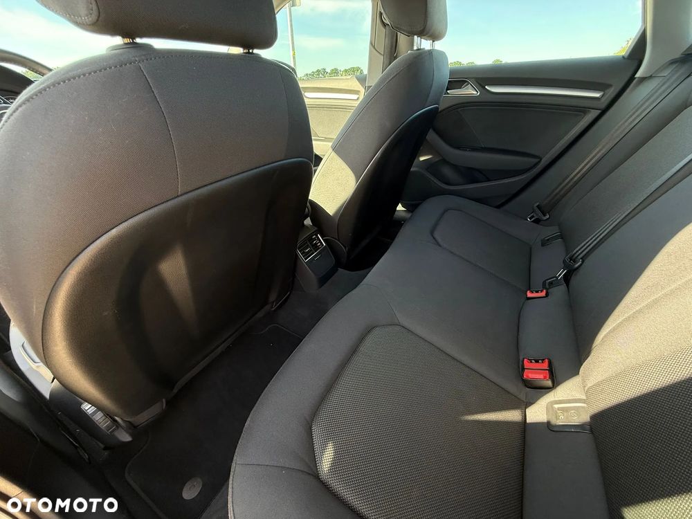 Audi A3 Limousine 35 TFSI S tronic - 34