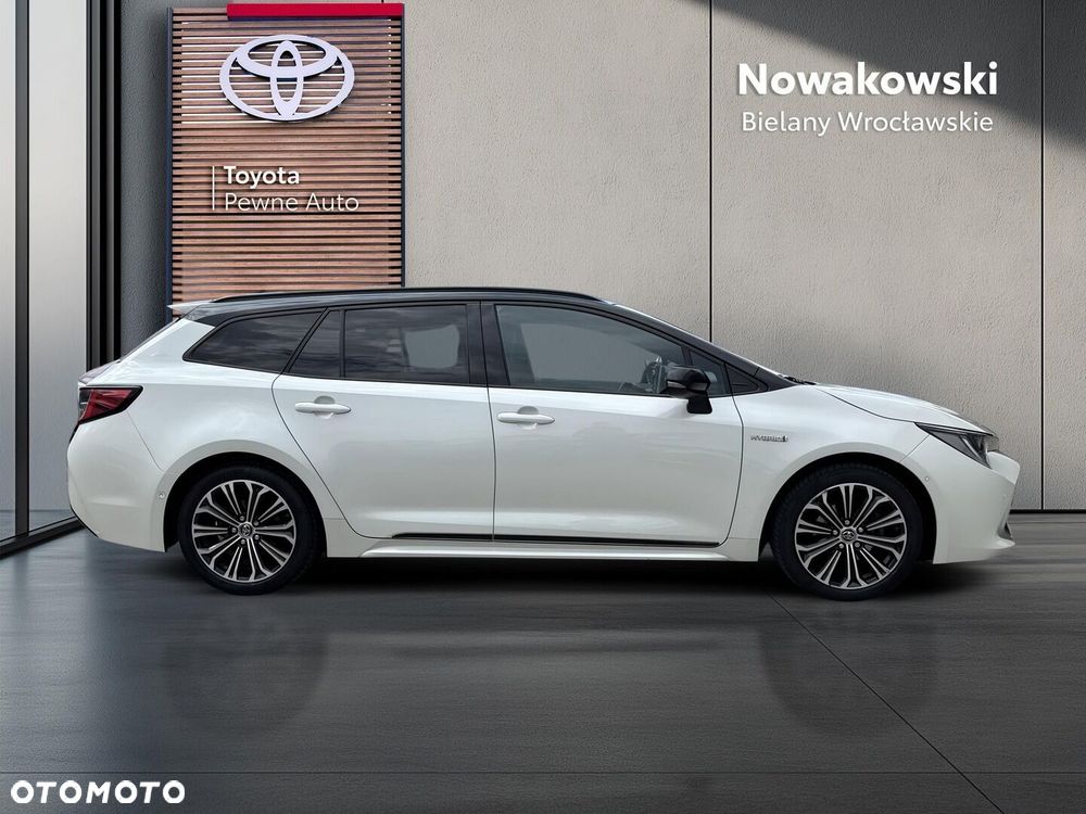 Toyota Corolla 1.8 Hybrid Selection - 27