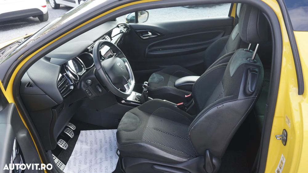 Citroën DS3 VTi 120 SoChic - 6