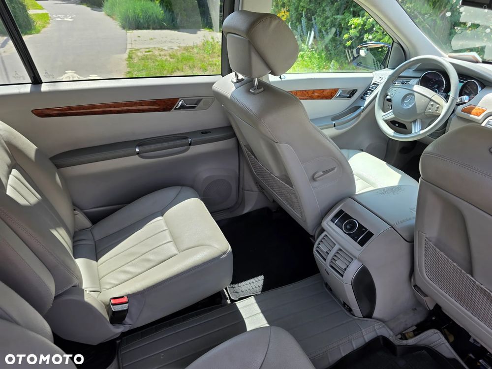 Mercedes-Benz Klasa R 350 4-Matic - 15