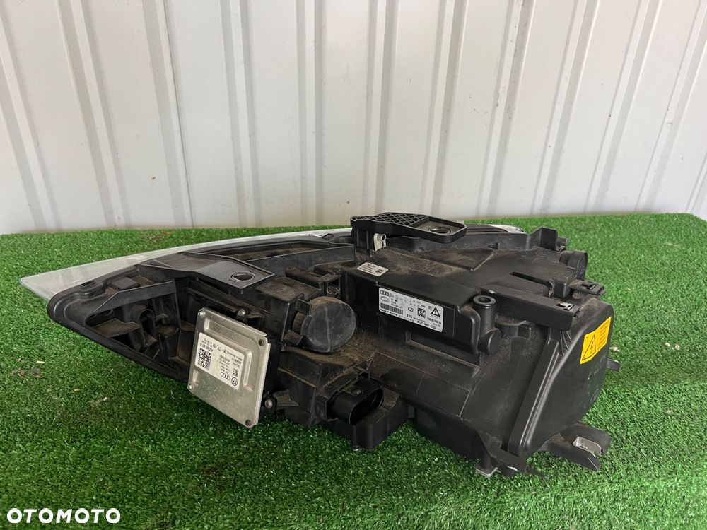 LAMPA PRZÓD PRAWA AUDI Q3 BI-XENON SKRĘTNY 8U0 - 1