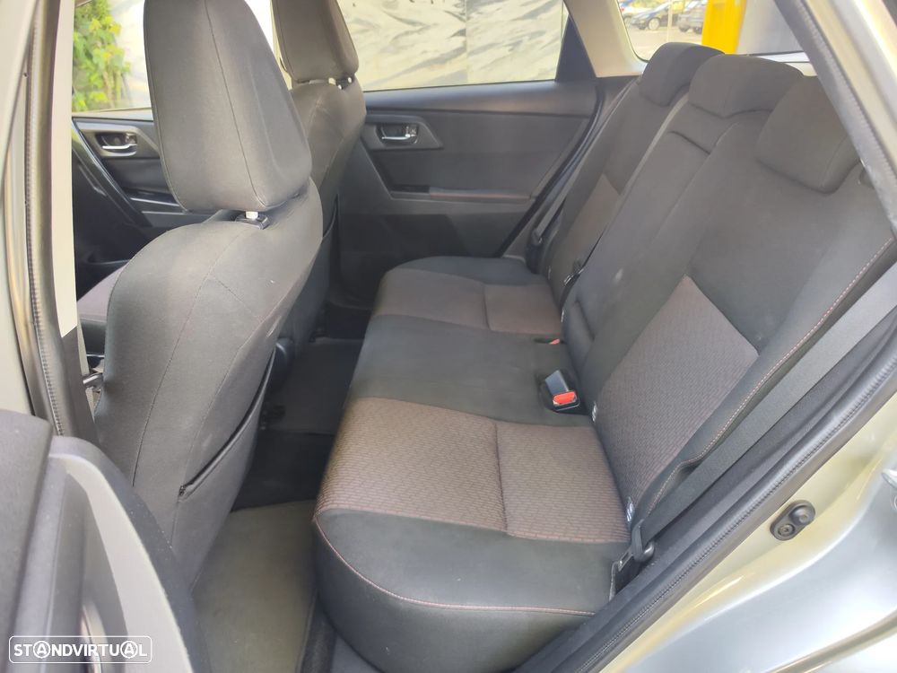 Toyota Auris Touring Sports 1.4 D-4D Comfort+Pack Sport - 20