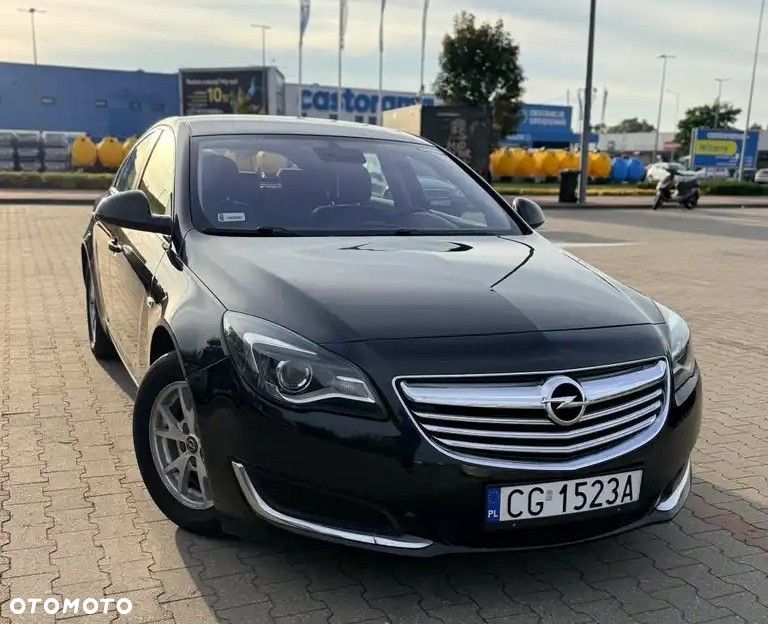 Opel Insignia - 1