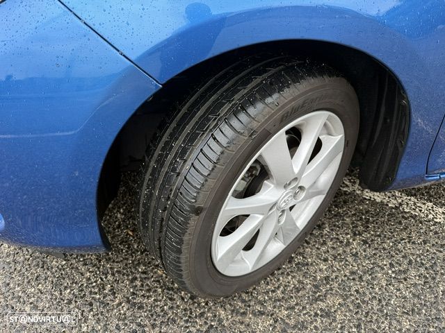 Toyota Yaris 1.5 HSD Comfort +P.Style+Navi - 16