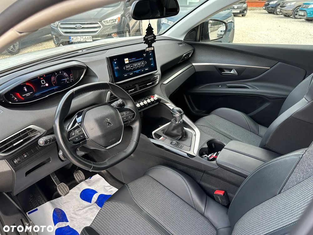 Peugeot 3008 1.5 BlueHDi Allure S&S - 13