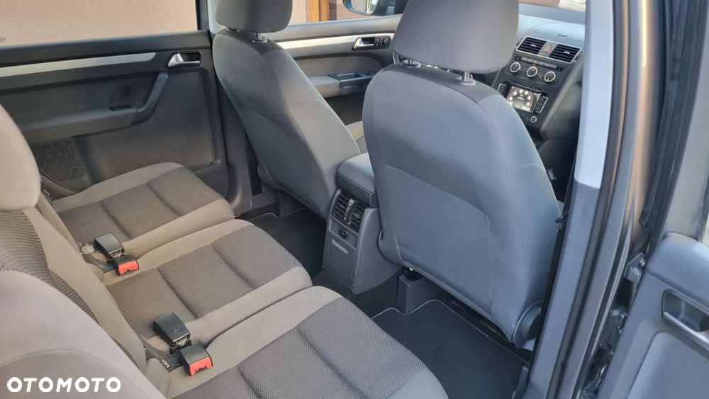 Volkswagen Touran 1.6 TDI DPF BlueMotion Technology Comfortline - 13