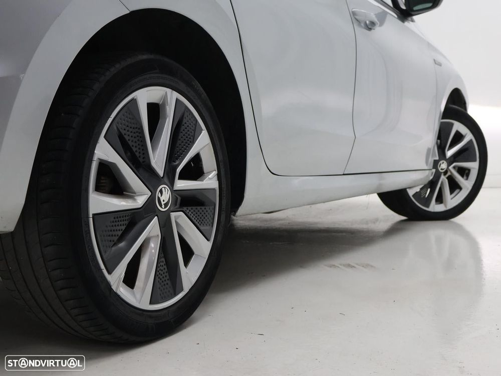 Skoda Fabia 1.0 TSI First Edtion - 10