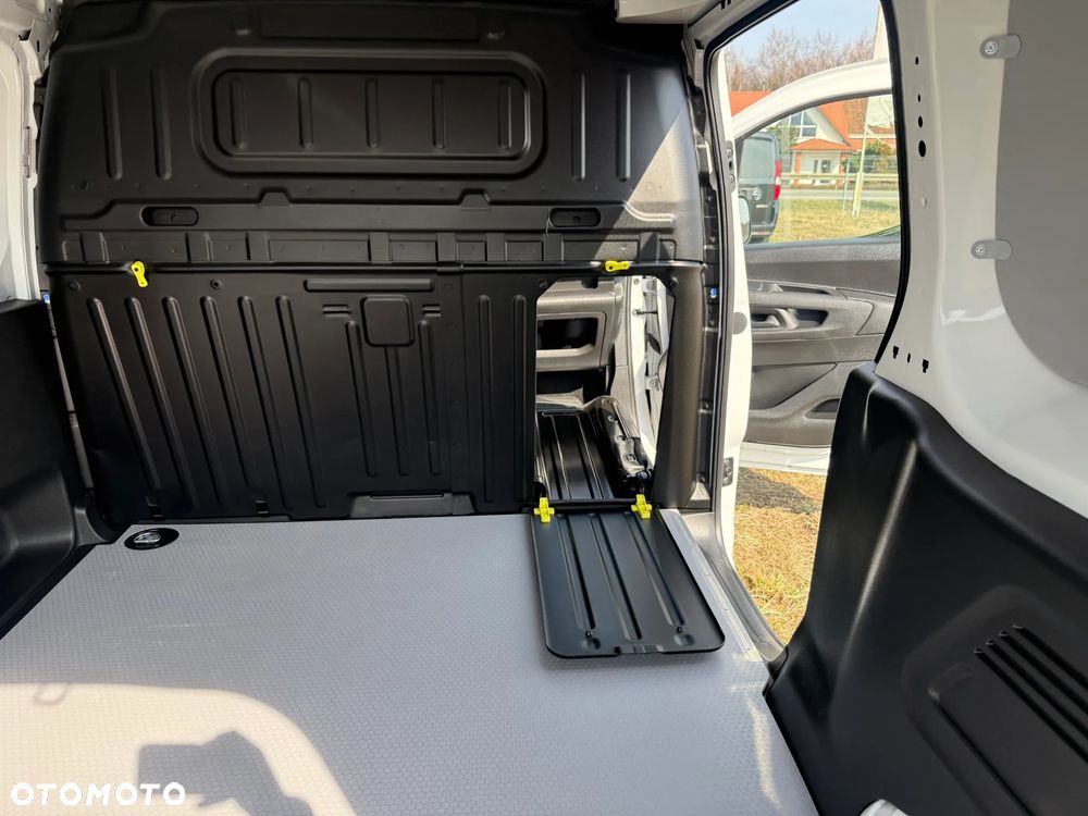 Toyota Proace City - 14