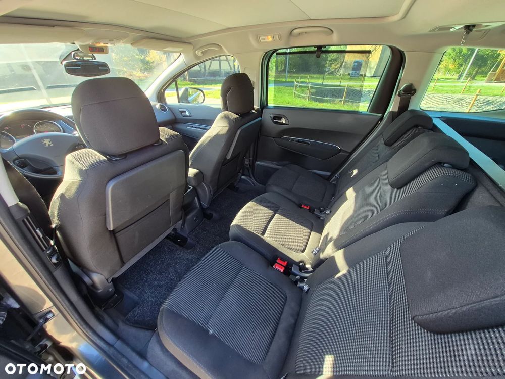Peugeot 5008 1.6 THP Premium - 23