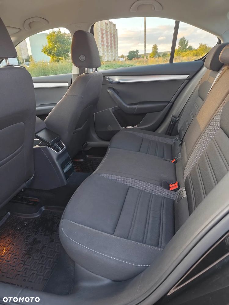 Skoda Octavia 1.6 TDI SCR Ambition - 15