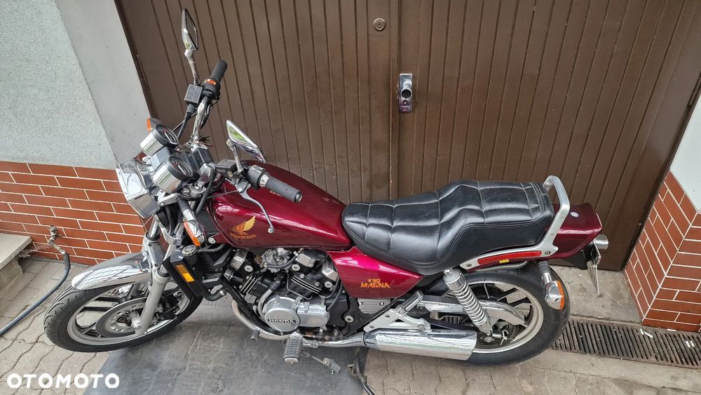 Honda VF - 12