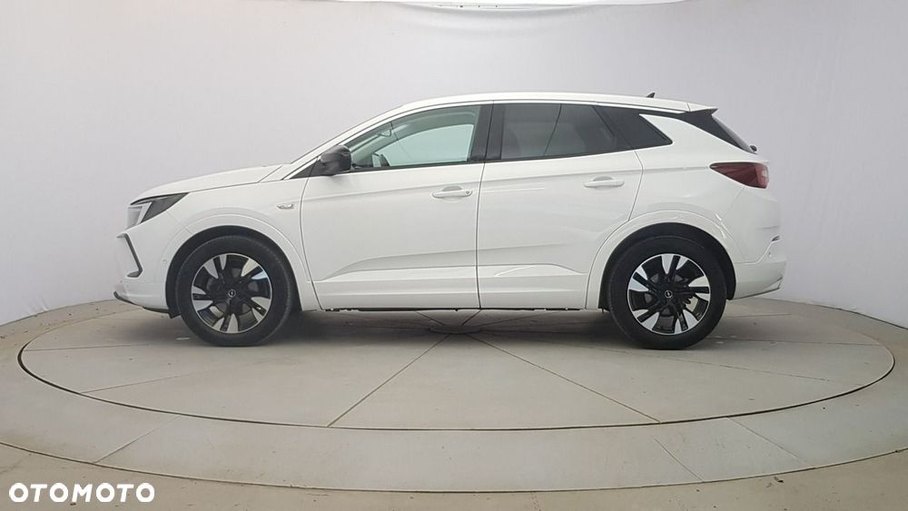 Opel Grandland - 8