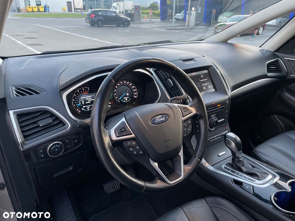 Ford S-Max - 28