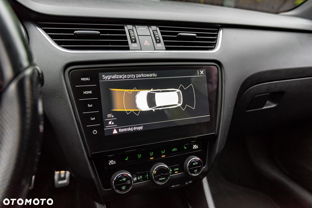 Skoda Octavia 2.0 TDI 4x4 DSG RS - 37