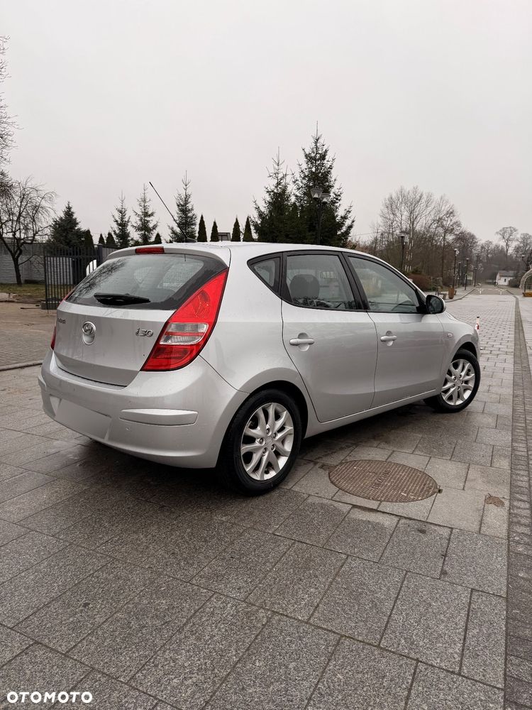 Hyundai i30 1.6 Sport - 8