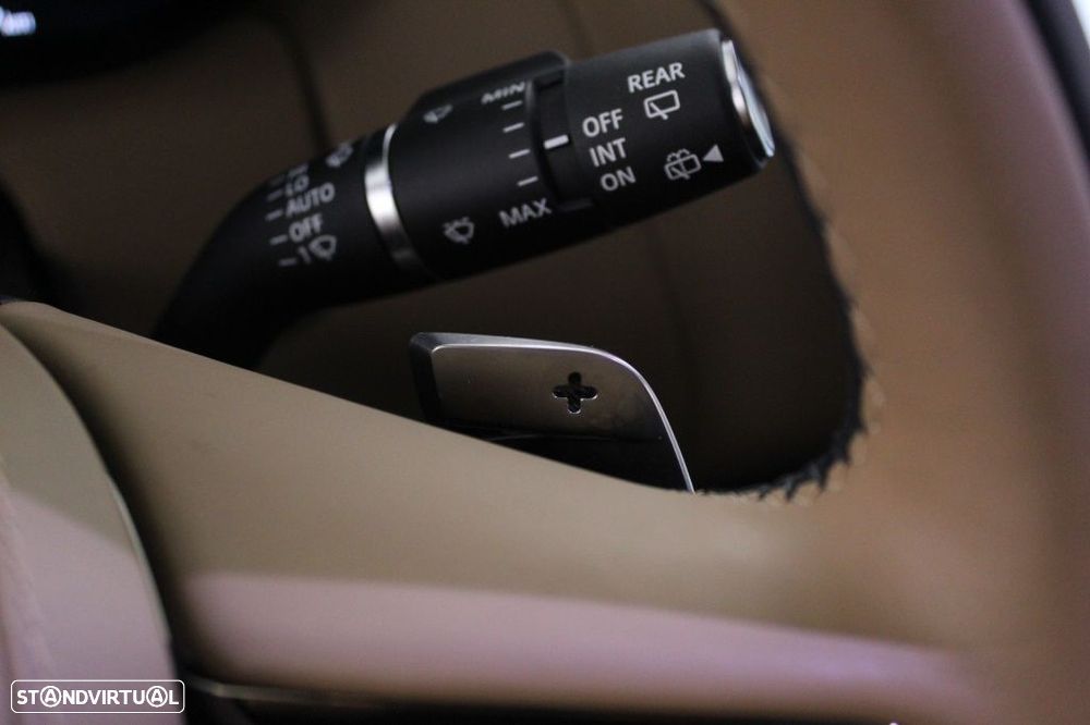 Land Rover Range Rover Sport 3.0 P460e Dynamic SE - 28