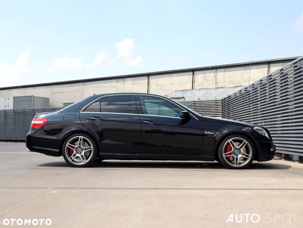 Mercedes-Benz Klasa E 63 AMG AMG Speedshift 7G-MCT - 12