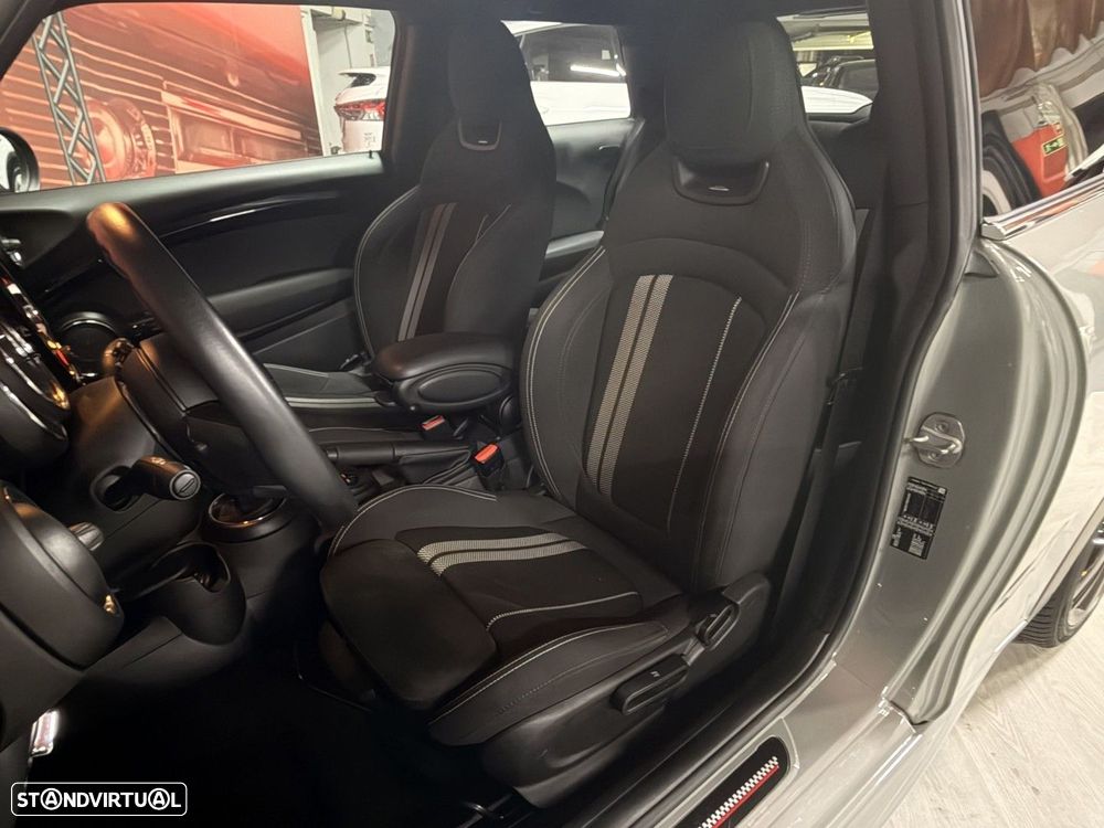 MINI 3 Portas One JCW - 6