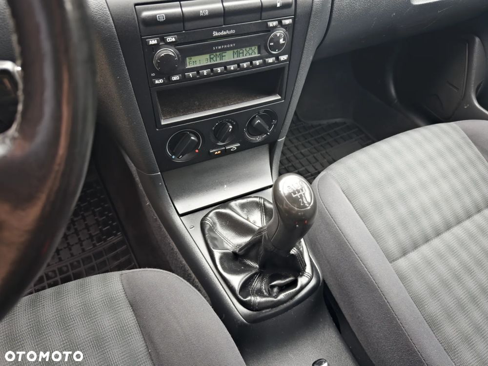 Skoda Octavia - 16
