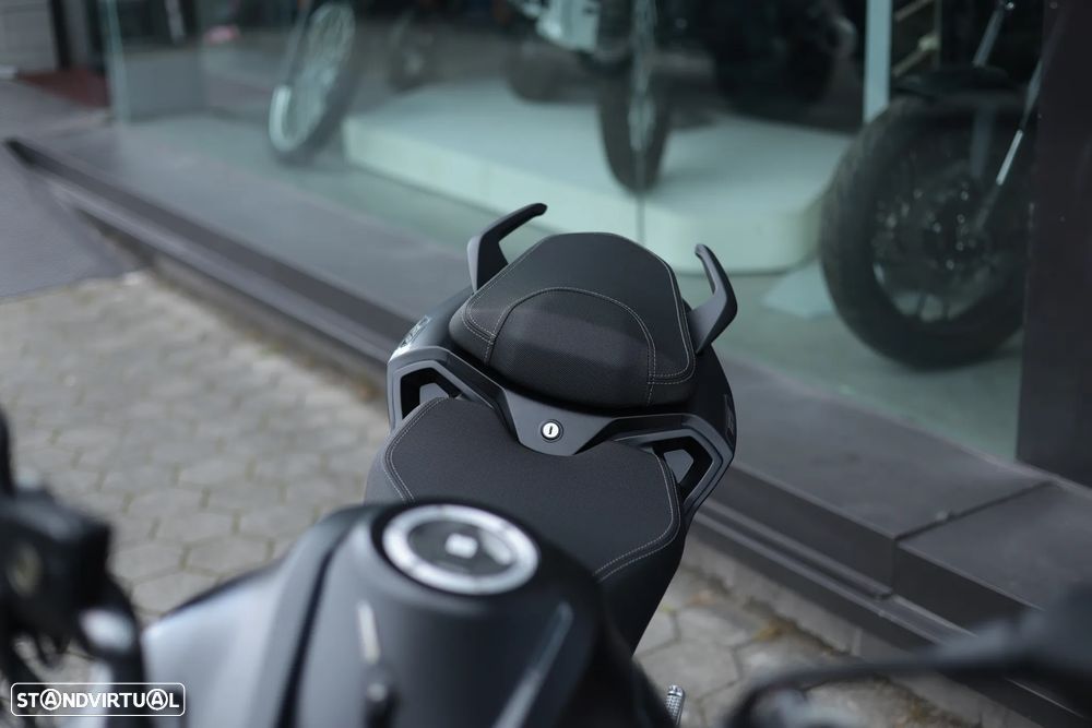 Voge 125RS - 5