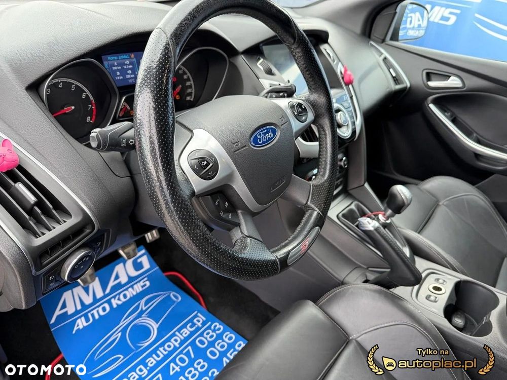 Ford Focus ST - 16
