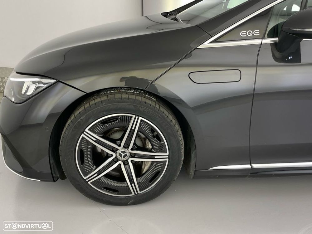 Mercedes-Benz EQE 350 - 18