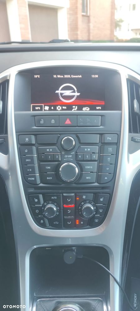 Opel Astra 1.4 Turbo Sport - 11