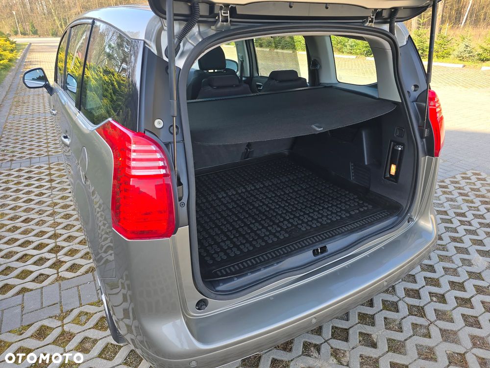 Peugeot 5008 - 14