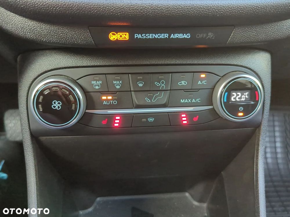 Ford Fiesta 1.0 EcoBoost Titanium - 24
