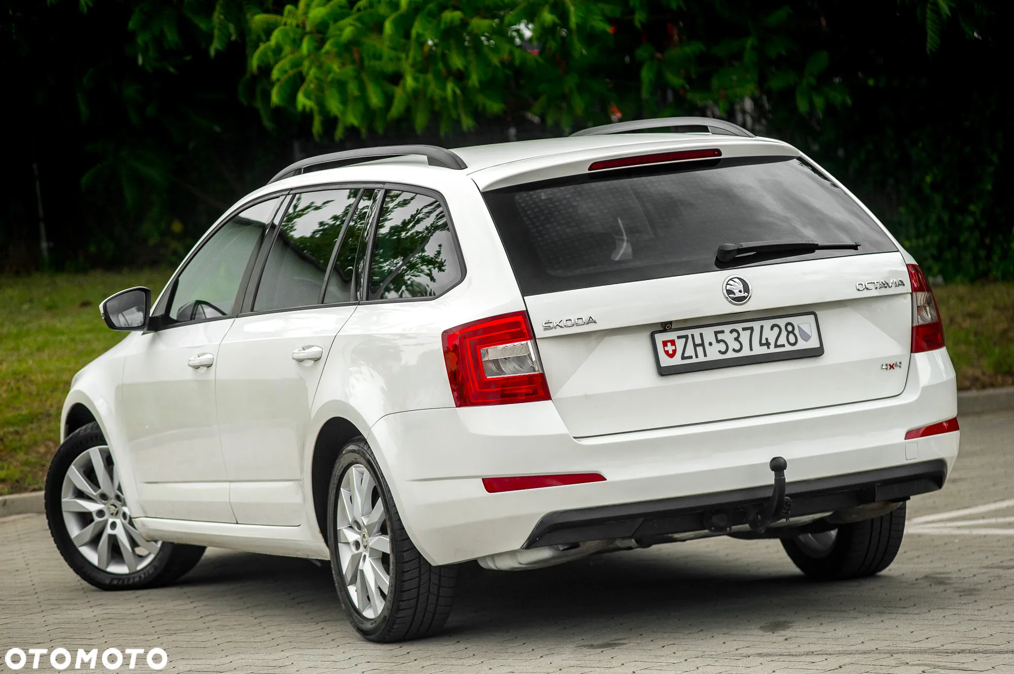 Skoda Octavia Combi 1.8 TSI 4x4 DSG Ambition - 11