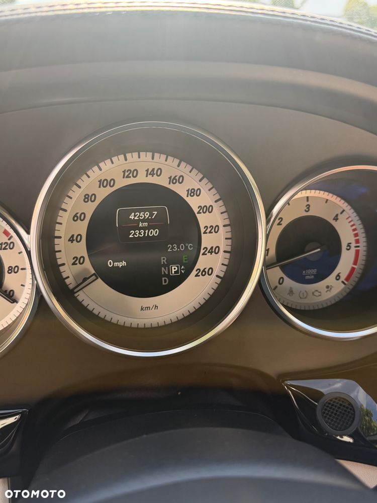 Mercedes-Benz CLS 350 CDI 4-Matic BlueEff - 7