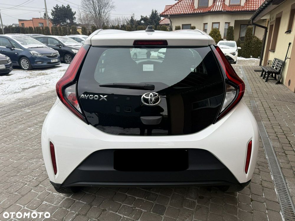 Toyota Aygo X 1.0 VVT-i X-play - 8
