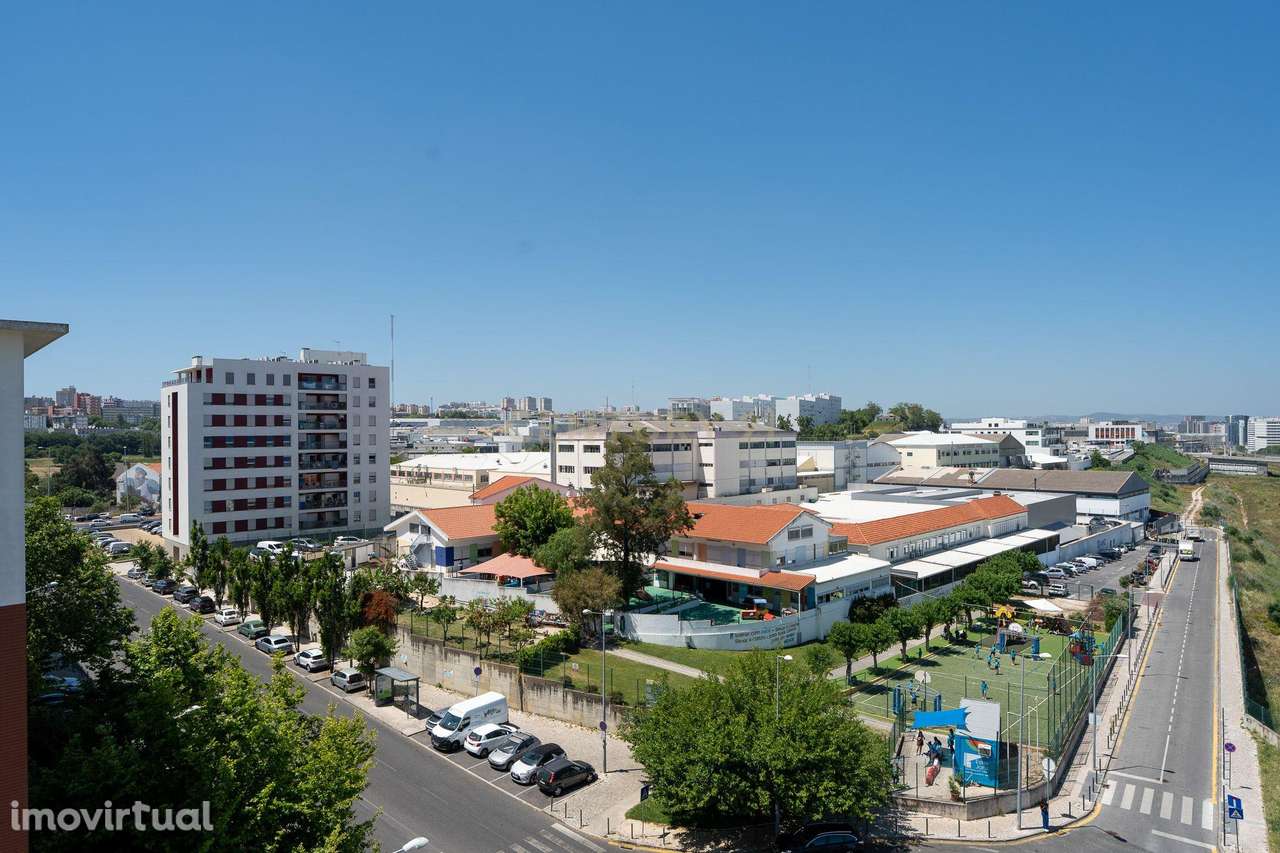 Excelente Apartamento T2 em Braço de Prata - Grande imagem: 5/18