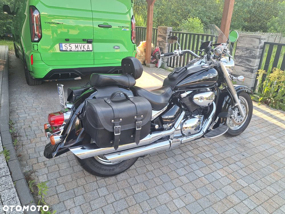 Suzuki Intruder - 7