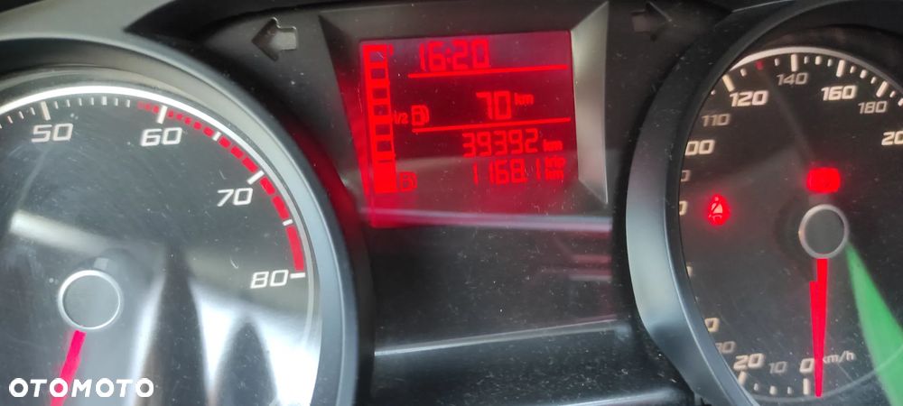 Seat Ibiza 1.4 16V Reference - 9
