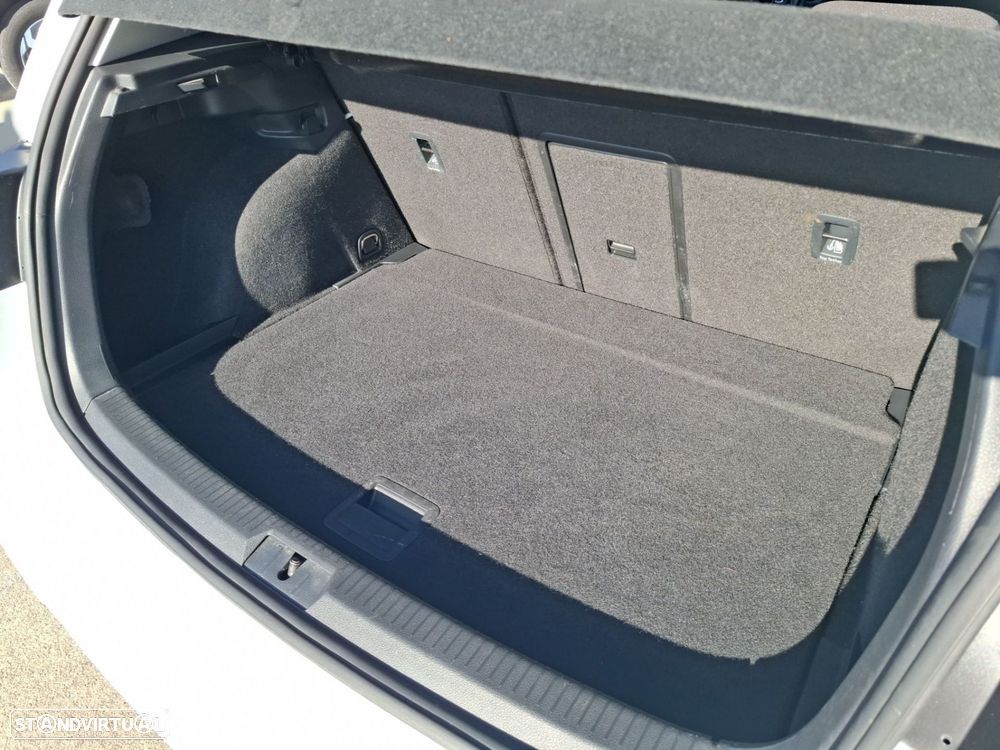 VW Golf 1.0 TSI Confortline - 24