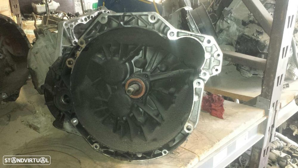 CAIXA VELOCIDADES RENAULT LAGUNA II 2002 - 4