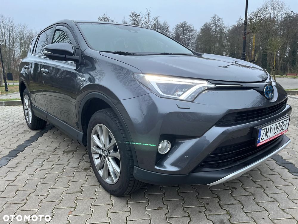 Toyota RAV4 - 6