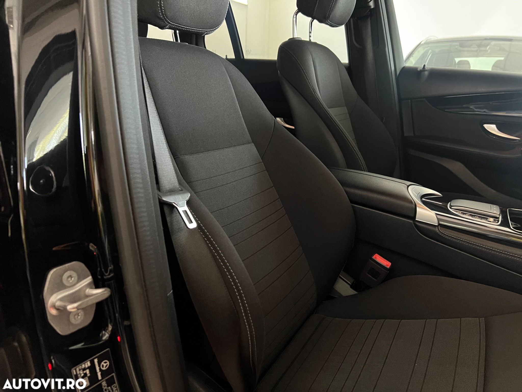 Mercedes-Benz GLC 220 d 4Matic 9G-TRONIC - 6