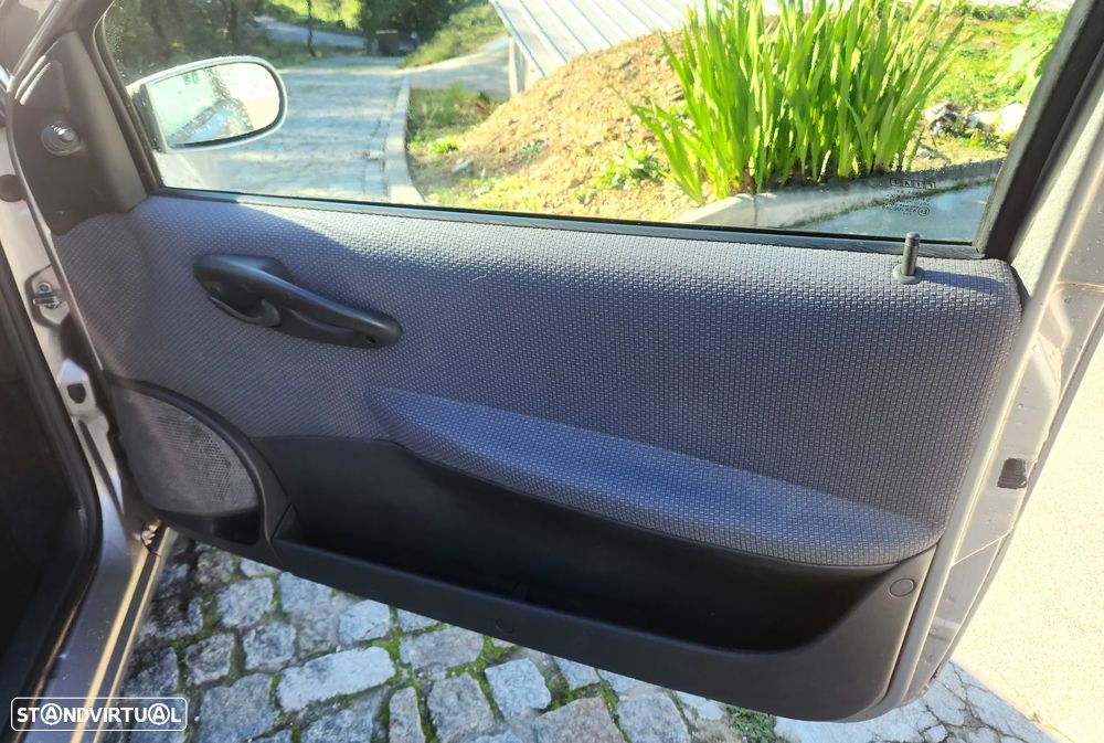 Fiat Punto 70 JTD Multijet Dynamic - 13