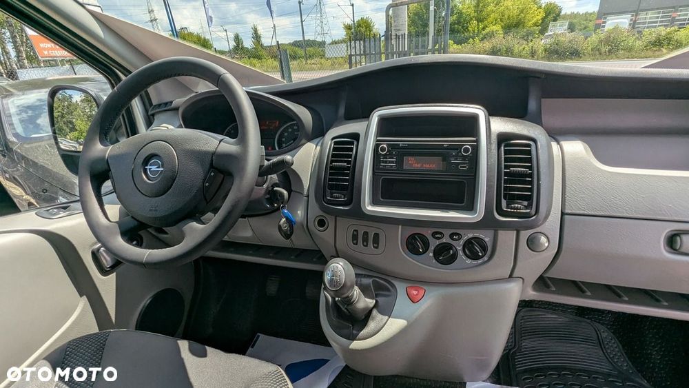 Opel Vivaro - 18
