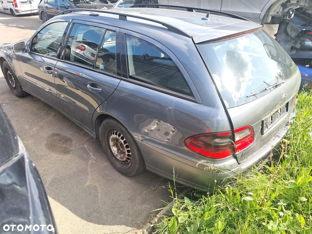 Mercedes W211 E Klasa LIFT C368 - 4