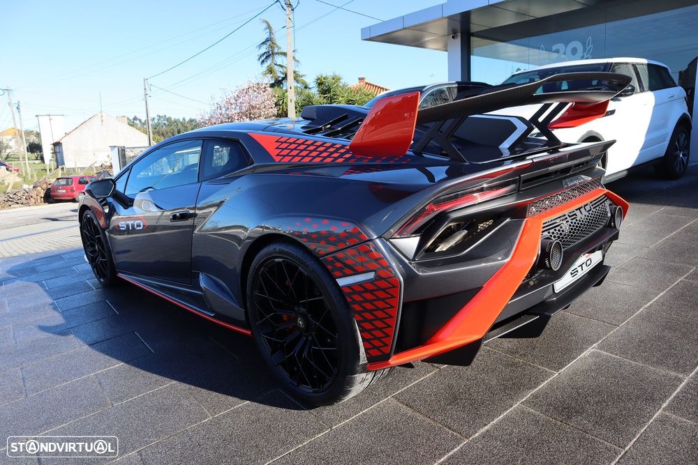 Lamborghini Huracán STO - 4