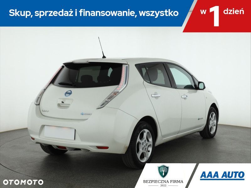 Nissan Leaf - 7