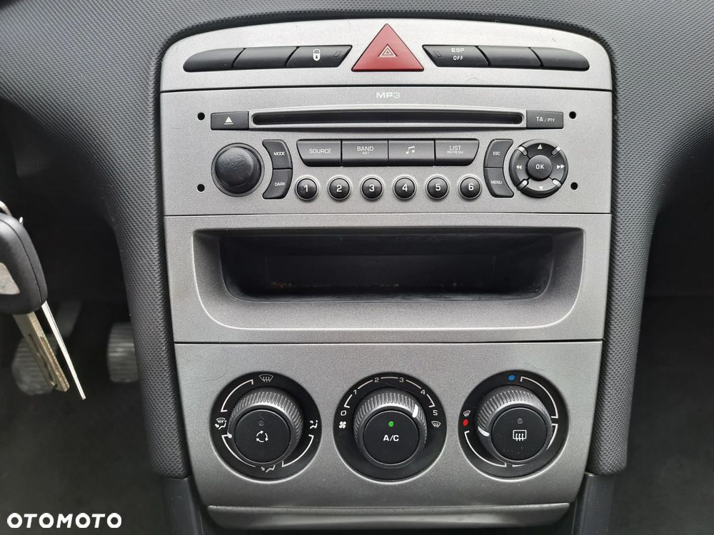 Peugeot 308 - 25