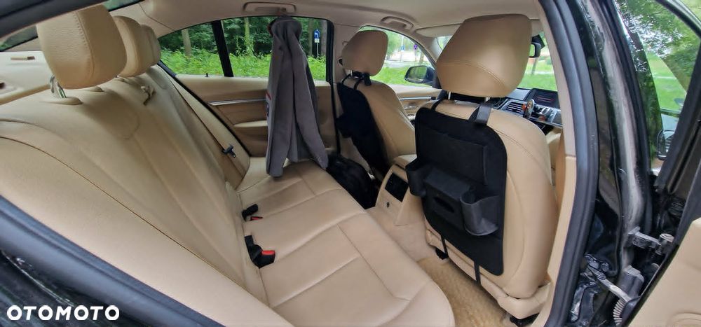 BMW Seria 3 - 12