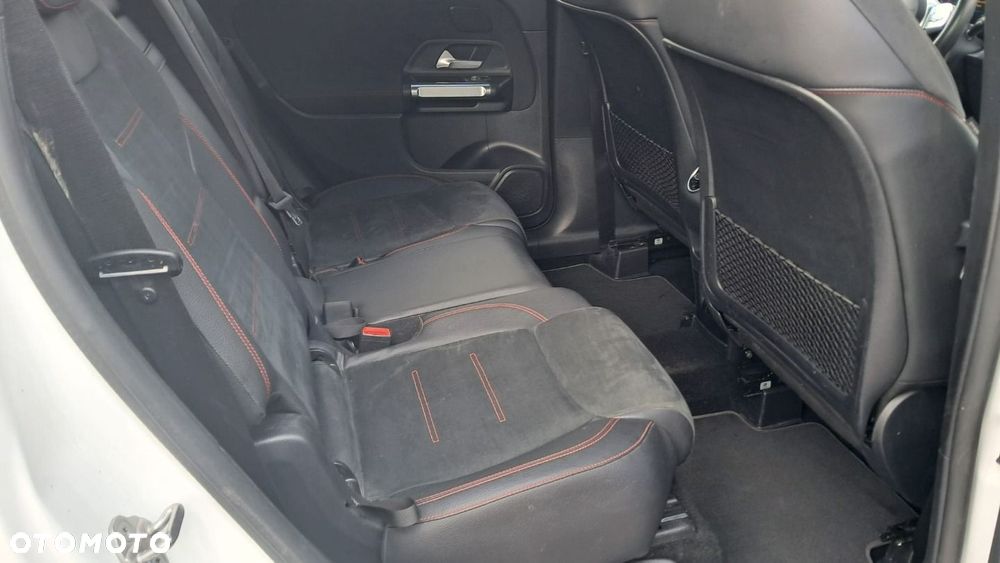 Mercedes-Benz GLB - 20